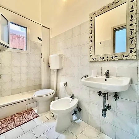 بيت للعطل Gens Fulvia